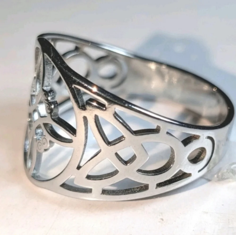 Silvery Stainless  steel Cutout Celtic-knot Style Ring Sz9